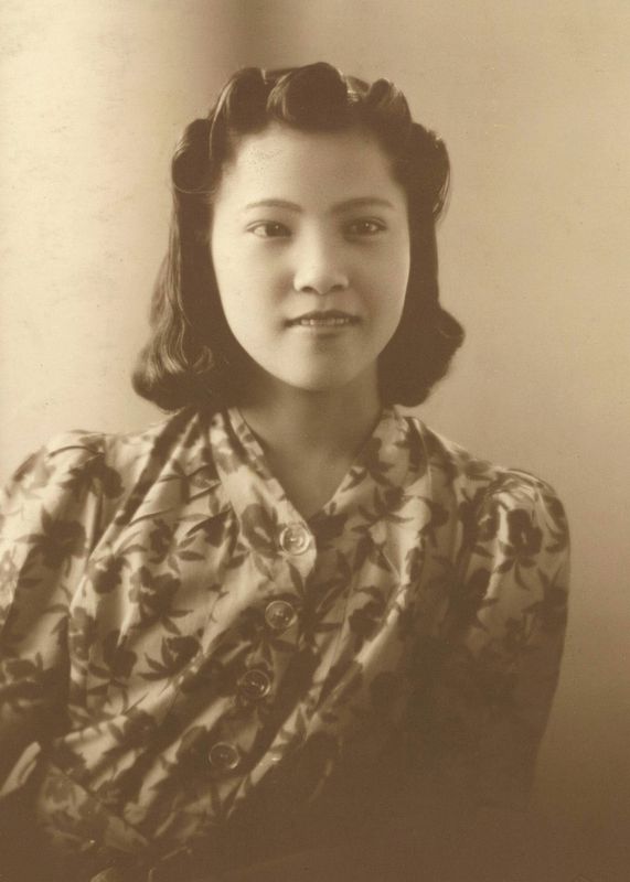 陳仙槎婚前就讀東京洋裁學院 昭和15年(1940)